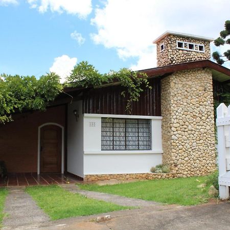 Casa Aconchegante No Capivari Campos do Jordao Luaran gambar